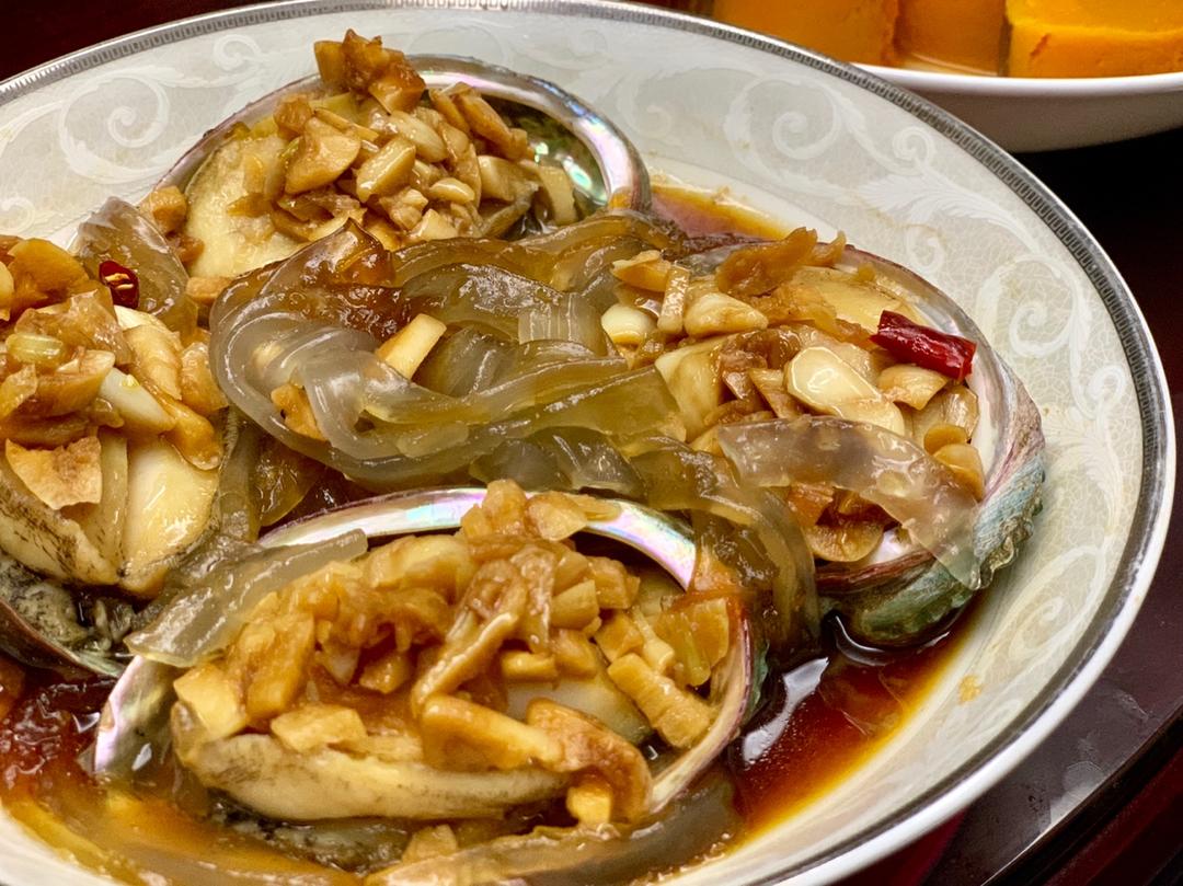 超级简单蒜蓉蒸鲍鱼