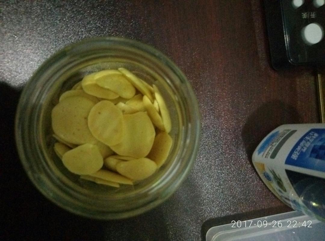 入口即化的无添加蛋黄溶豆