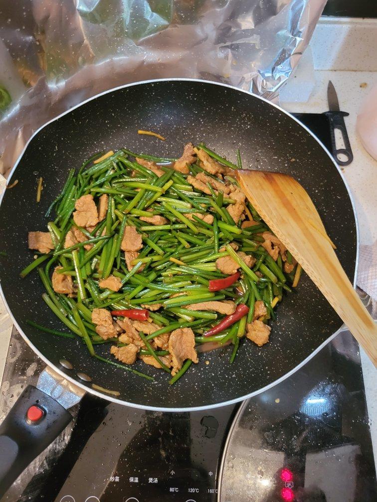 蒜薹炒肉丝