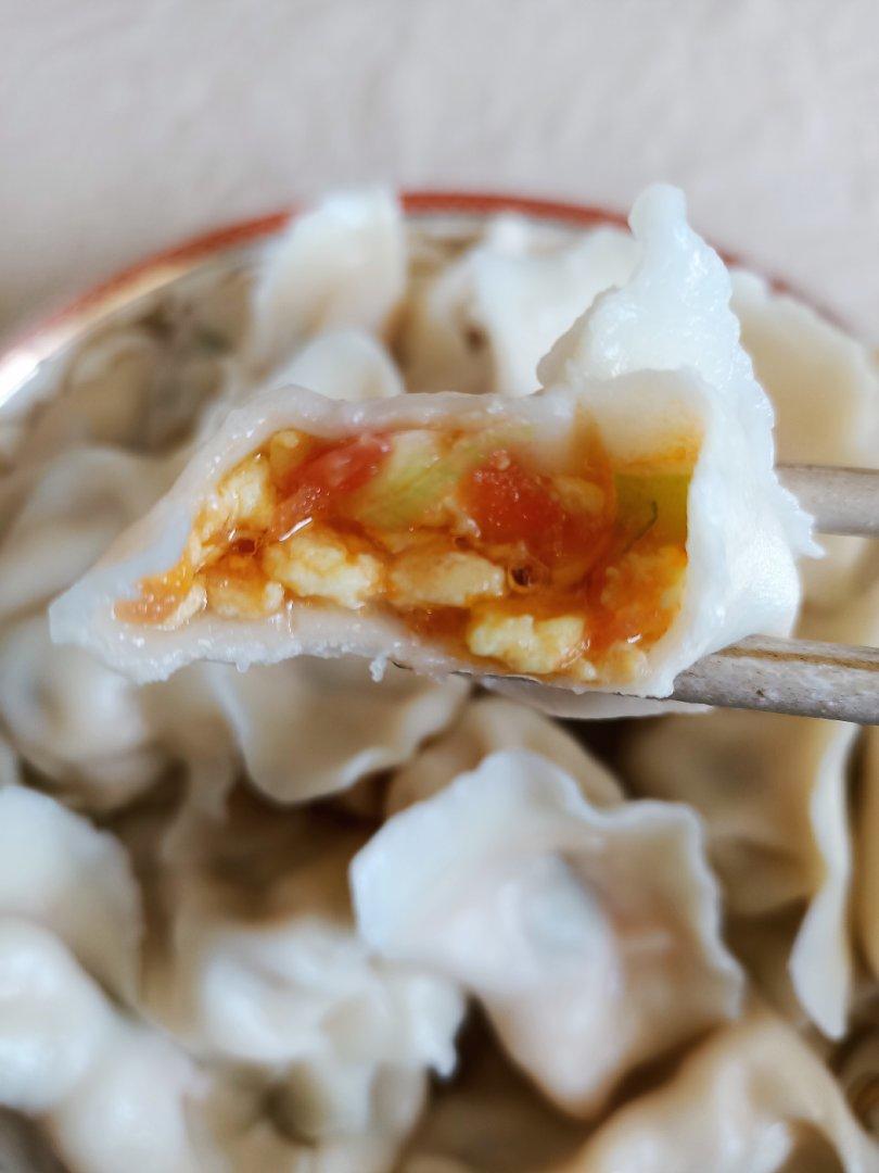 西红柿鸡蛋饺子