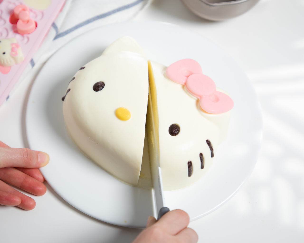 《Tinrry+》超顺滑奶香浓郁的Kitty酸奶芝士慕斯蛋糕的做法