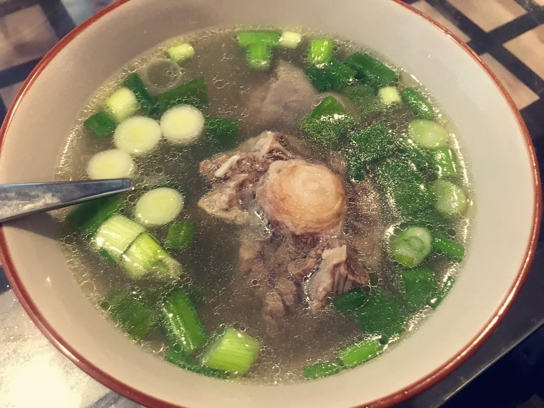 韩式清炖牛尾汤