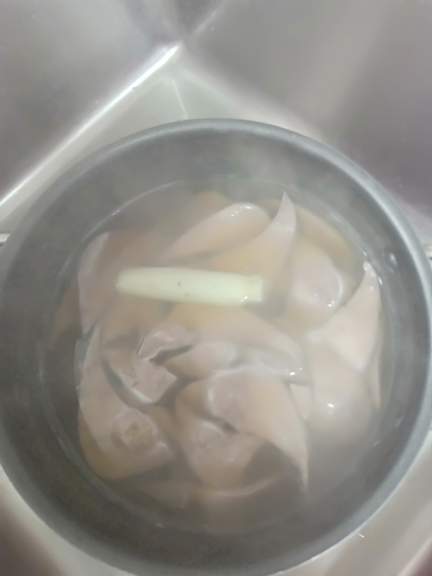 补铁辅食:菠菜猪肝泥的做法 步骤4