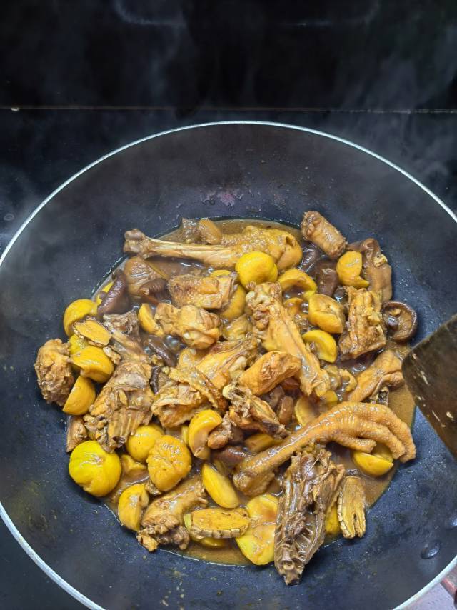 【栗子烧鸡】鸡肉都给你吃，栗子归我~