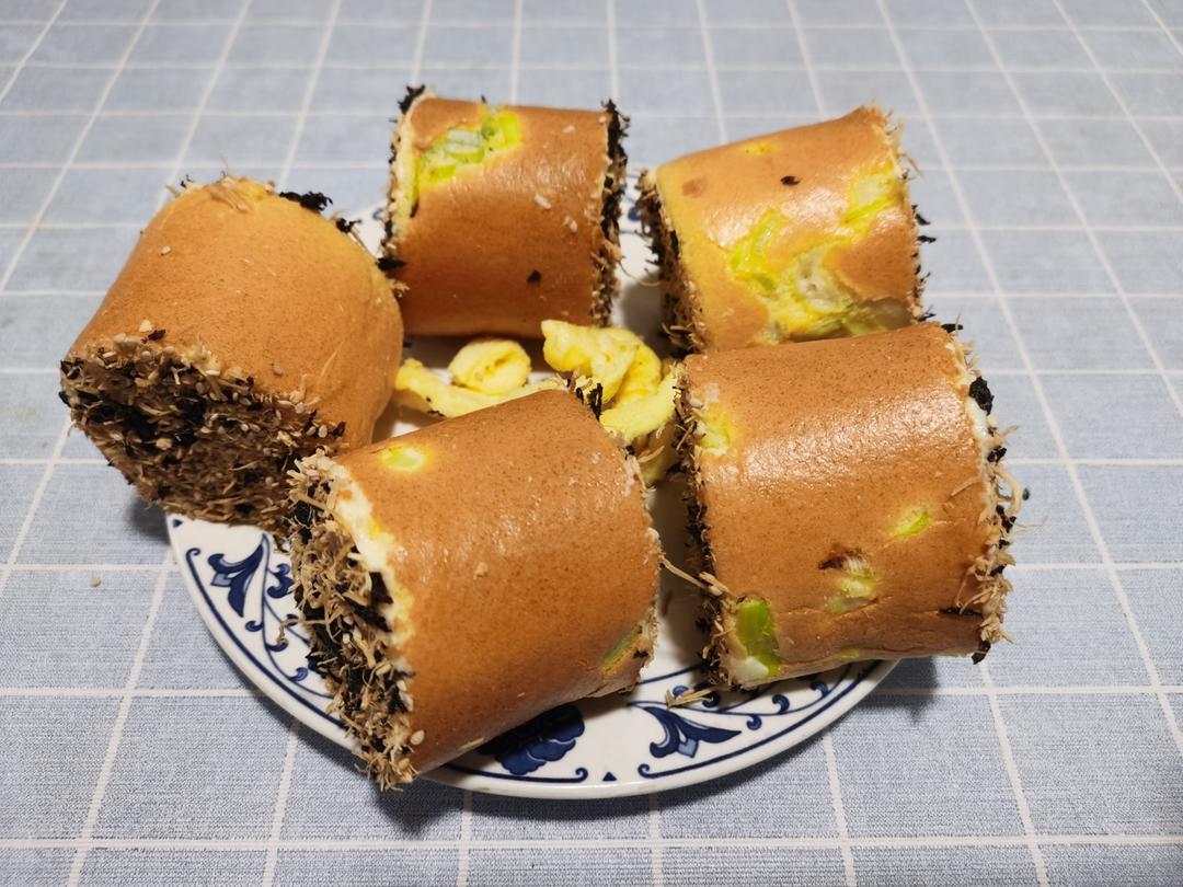 美味肉松卷-简单不开裂，零失误的蛋糕卷