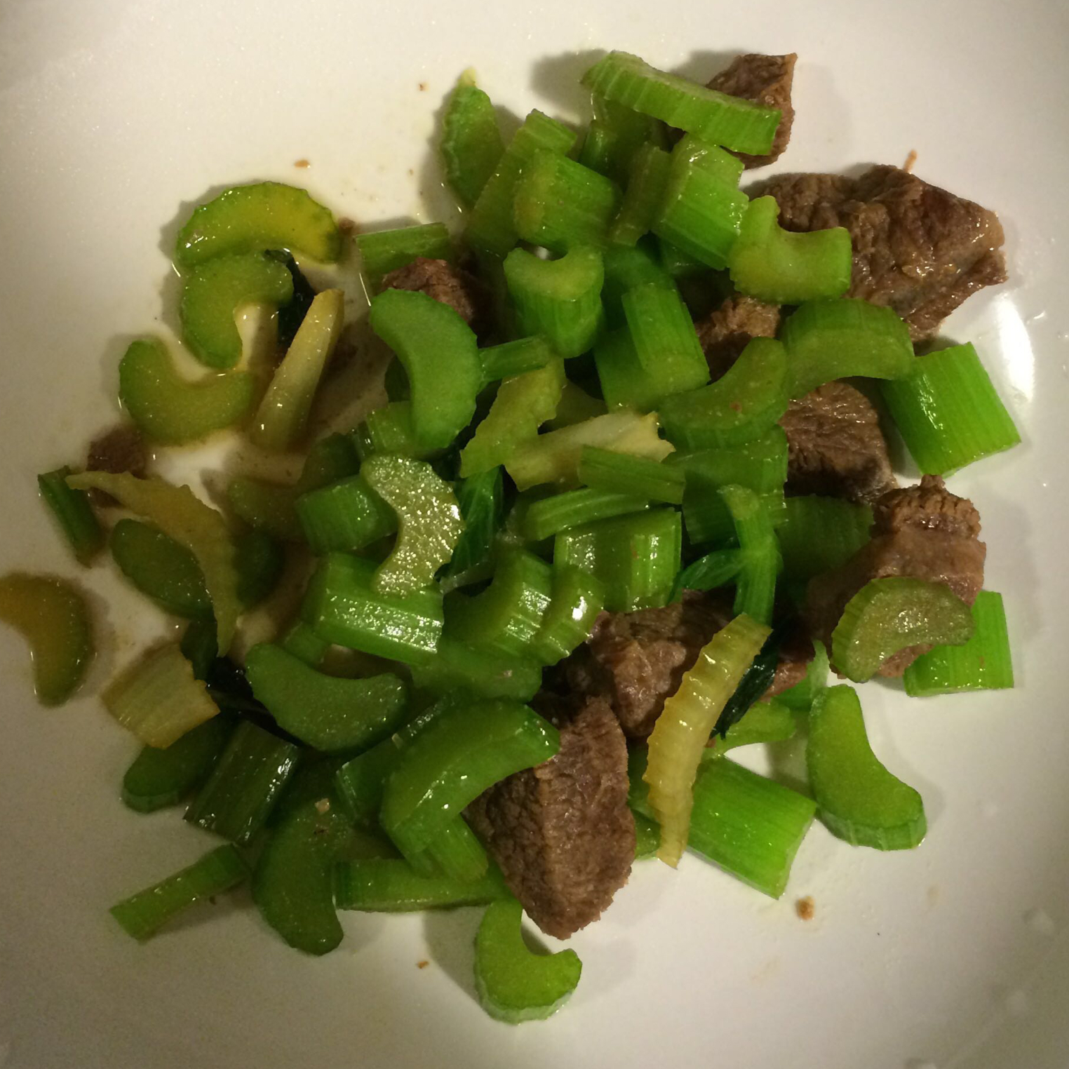 芹菜炒牛肉