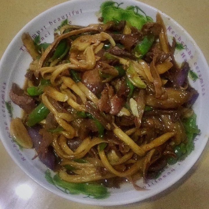 手撕杏鲍菇炒肉丝