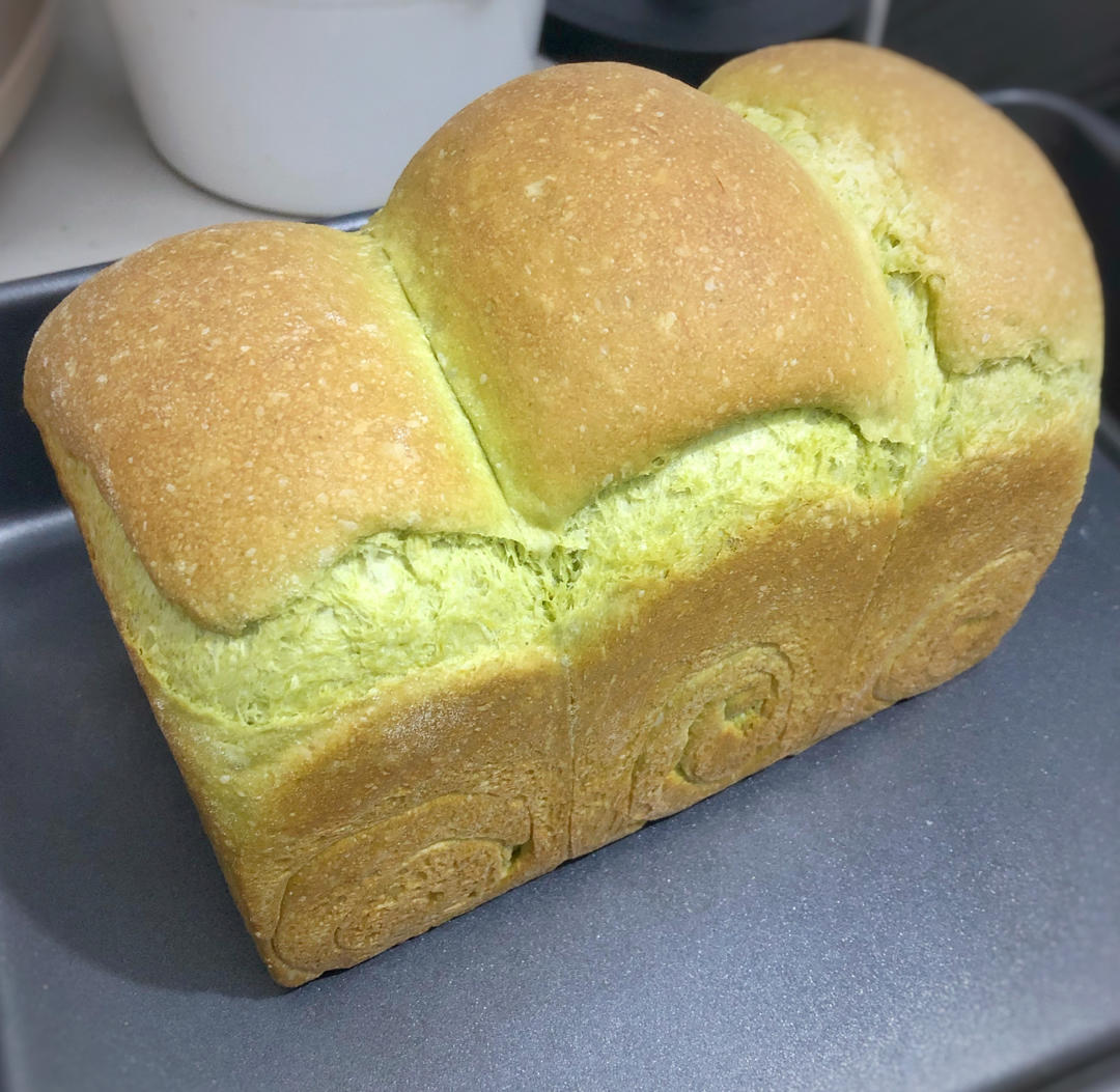 奶油菠菜吐司