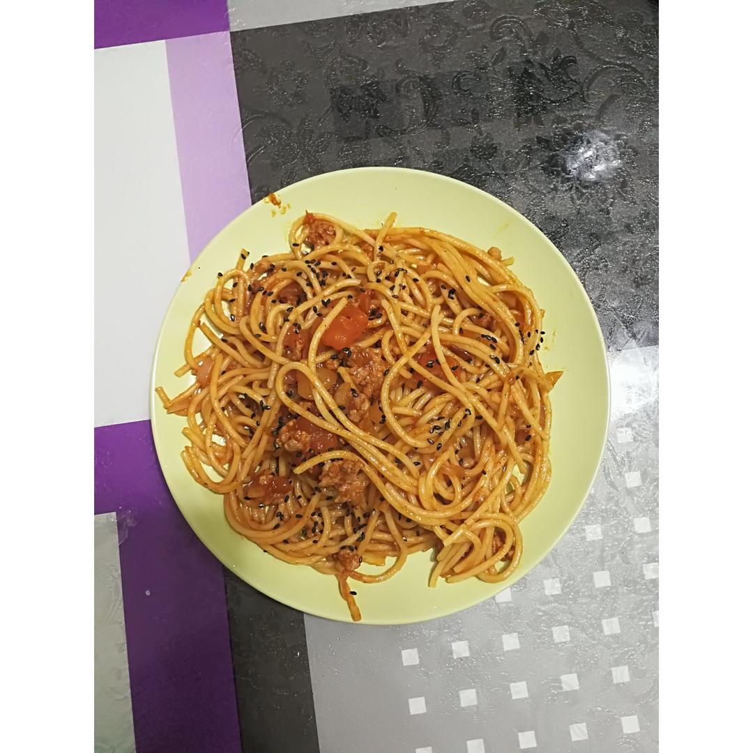番茄肉酱意大利面