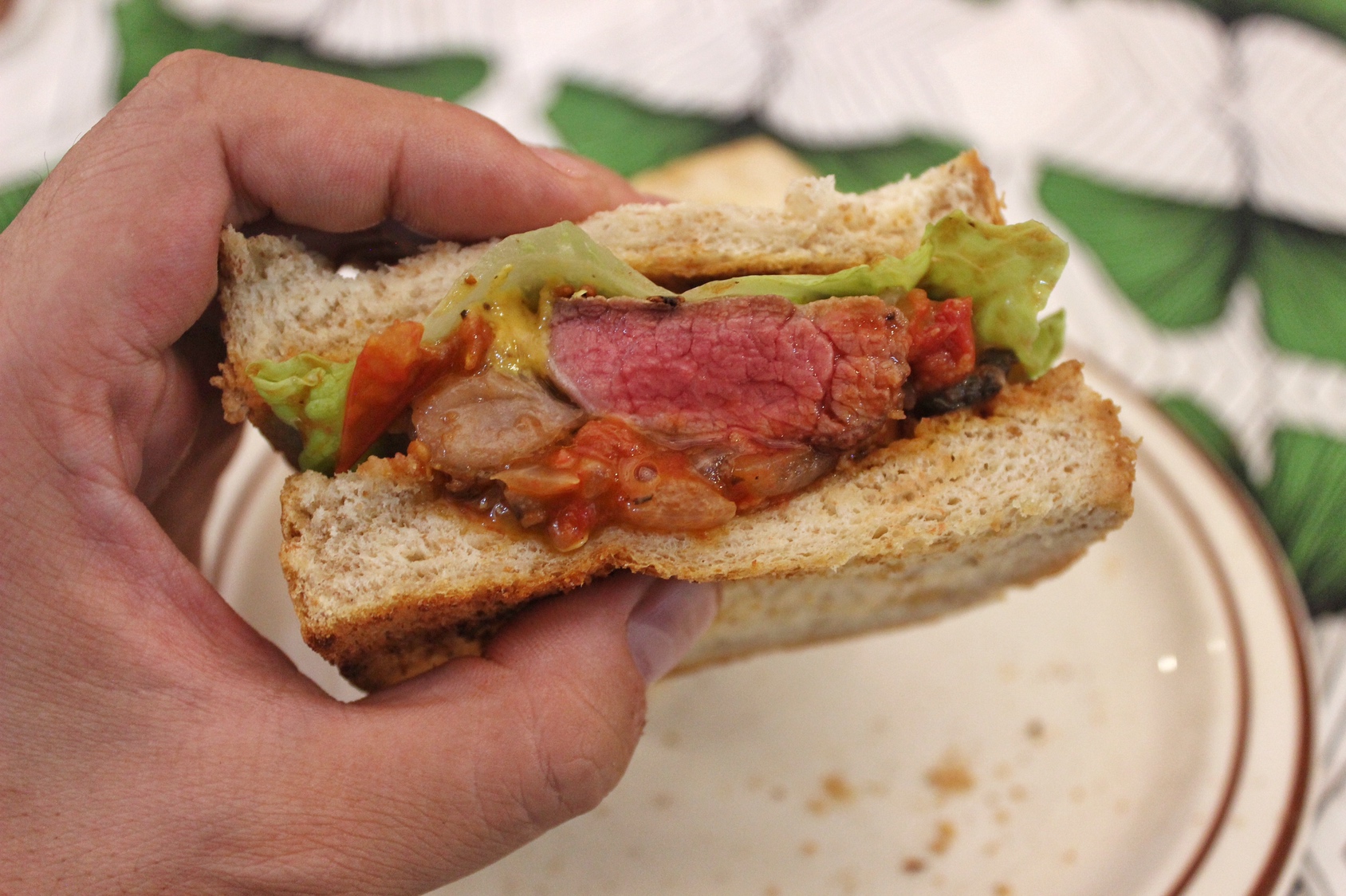 爆好吃的牛排🥩三明治🥪的做法