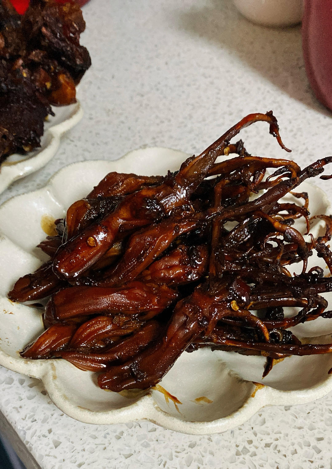 周黑鸭版卤鸭货