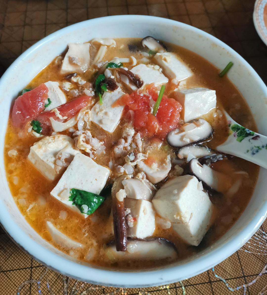 番茄豆腐三鲜汤