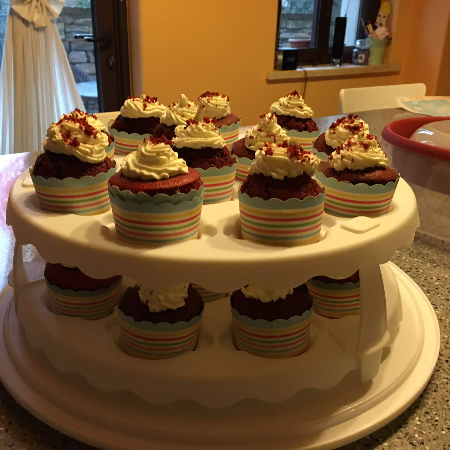传统红丝绒杯子蛋糕（极软无泡打粉）Red velvet cupcake