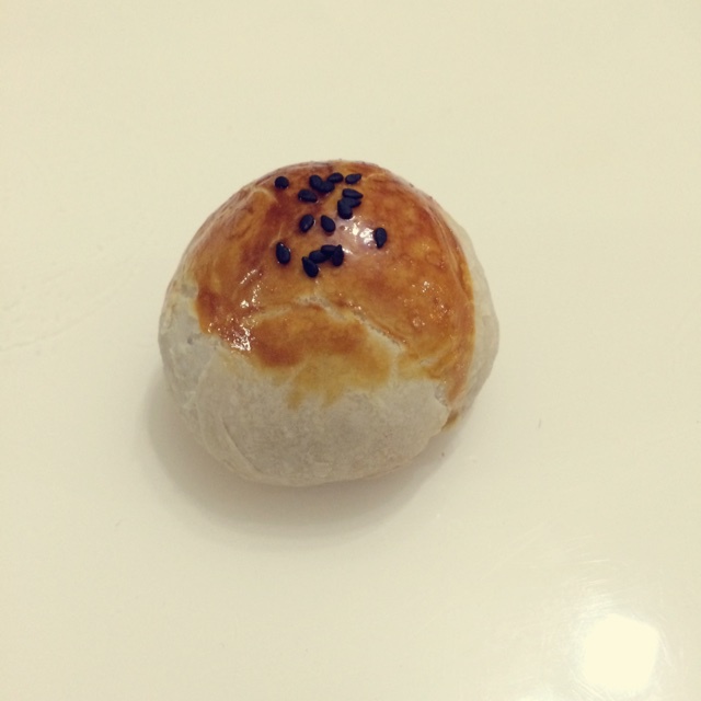 蛋黄酥~紫薯、抹茶、原味~花好月圆，中秋快乐~内附一次做六色蛋黄酥方法~