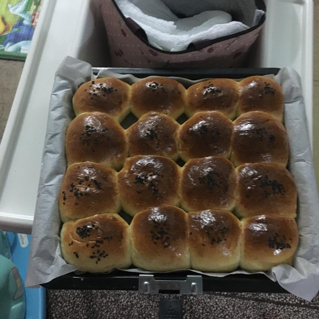 超软牛奶小餐包