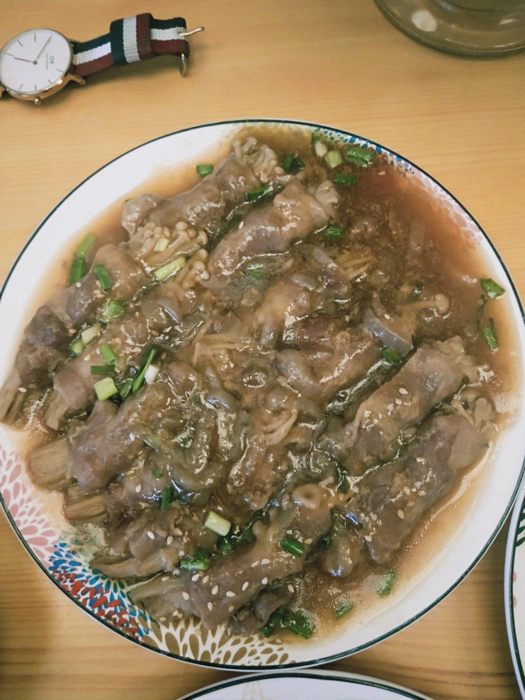 肥牛金针菇卷