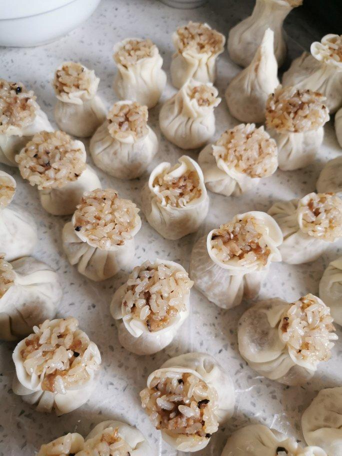 香菇糯米烧麦（含烧麦皮做法，柔软的秘诀！）