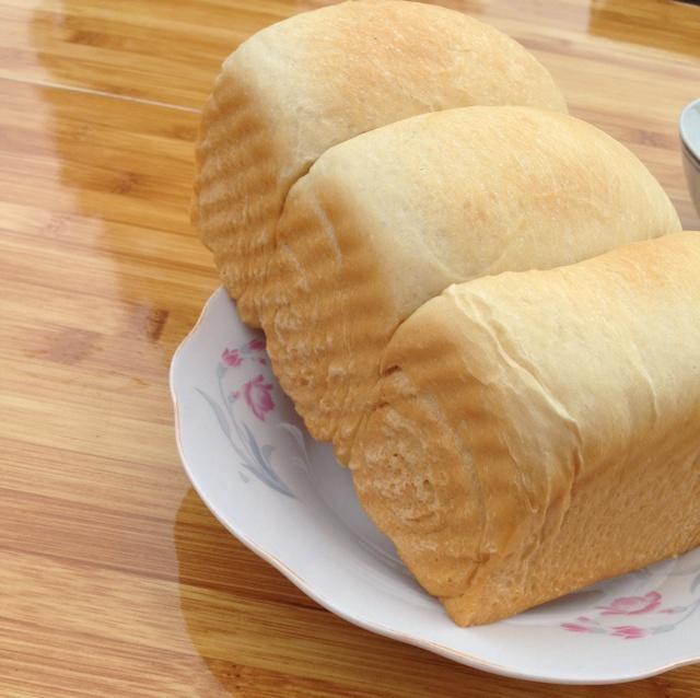 超级简单 无黄油的吐司面包！！的做法