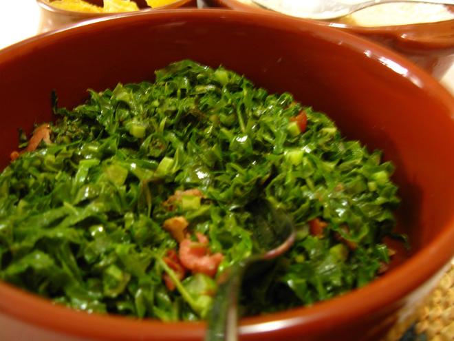 巴西 甘蓝 #巴西国菜# 黑豆炖肉配菜的做法