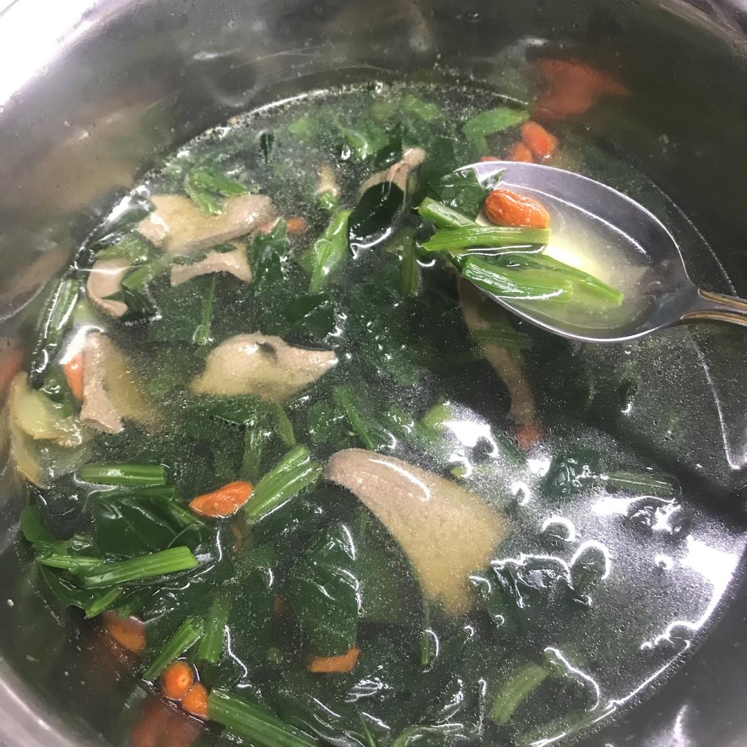 菠菜猪肝汤