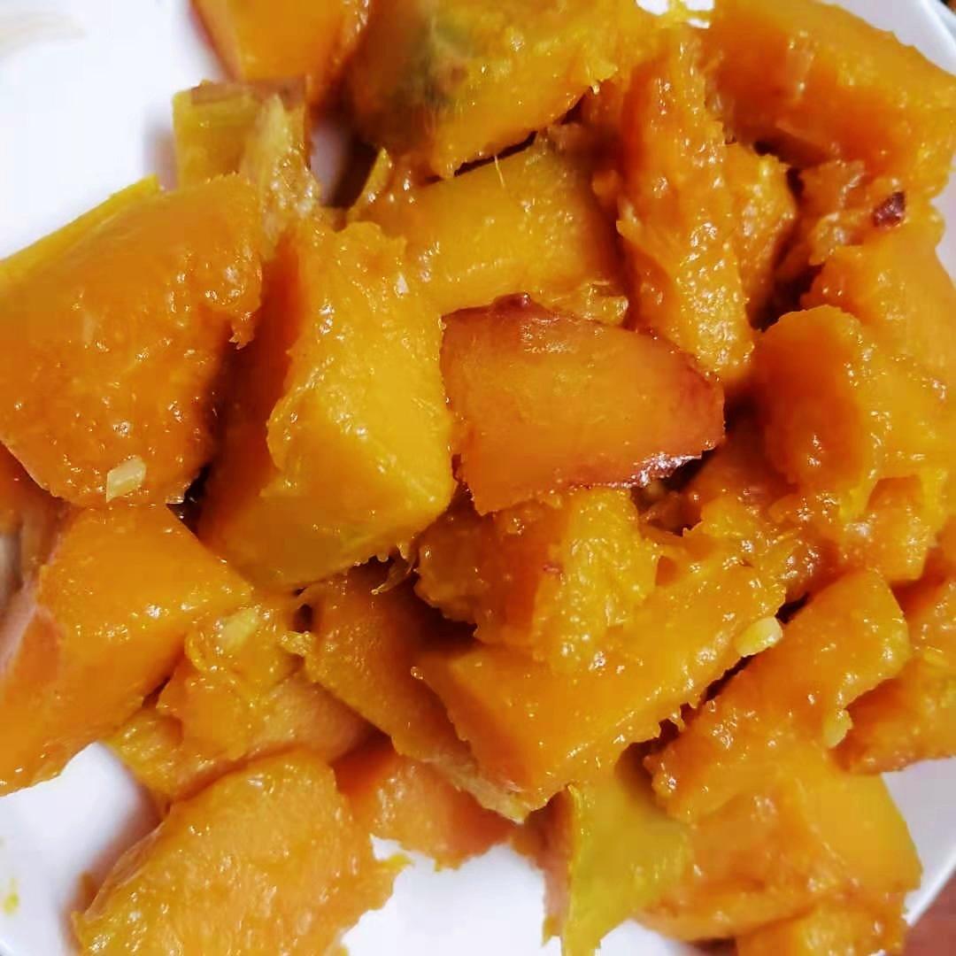 小小white做的猪肉都不换的焖南瓜吃起来糯糯甜甜咸咸的
