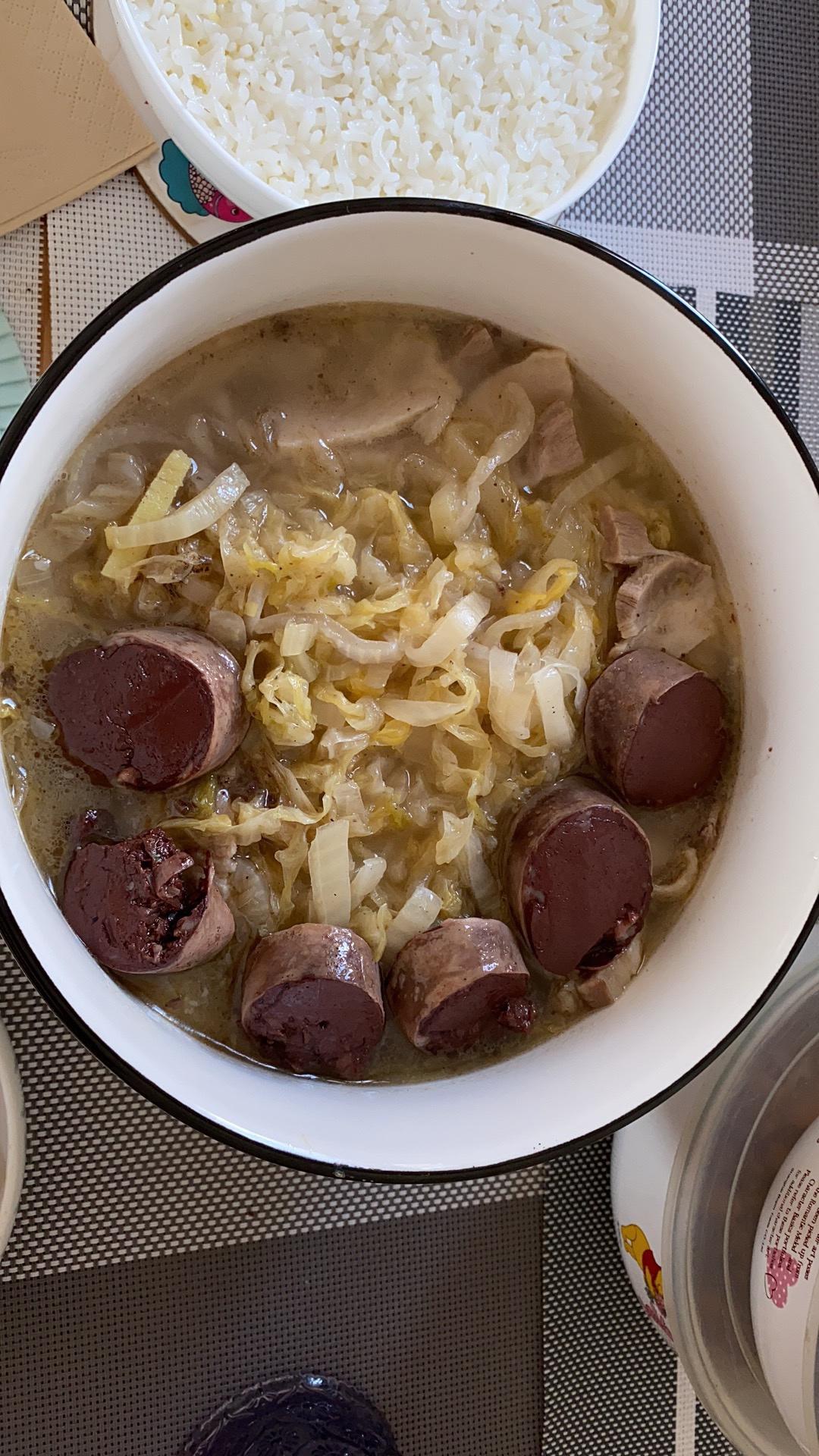 东北酸菜白肉血肠