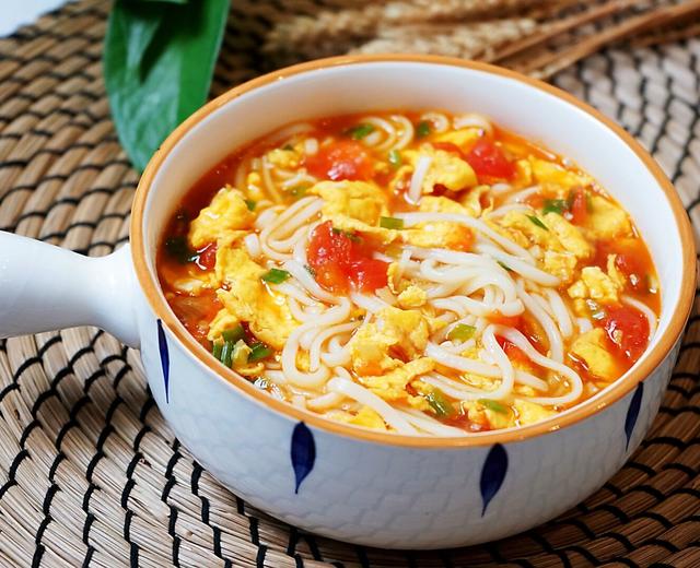 顺滑又养胃的西红柿鸡蛋面的做法