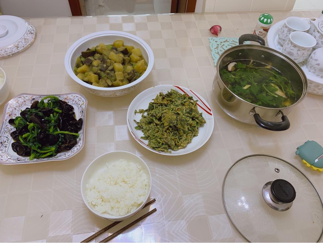 土豆炖茄子(东北菜)