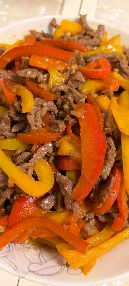 彩椒炒牛柳