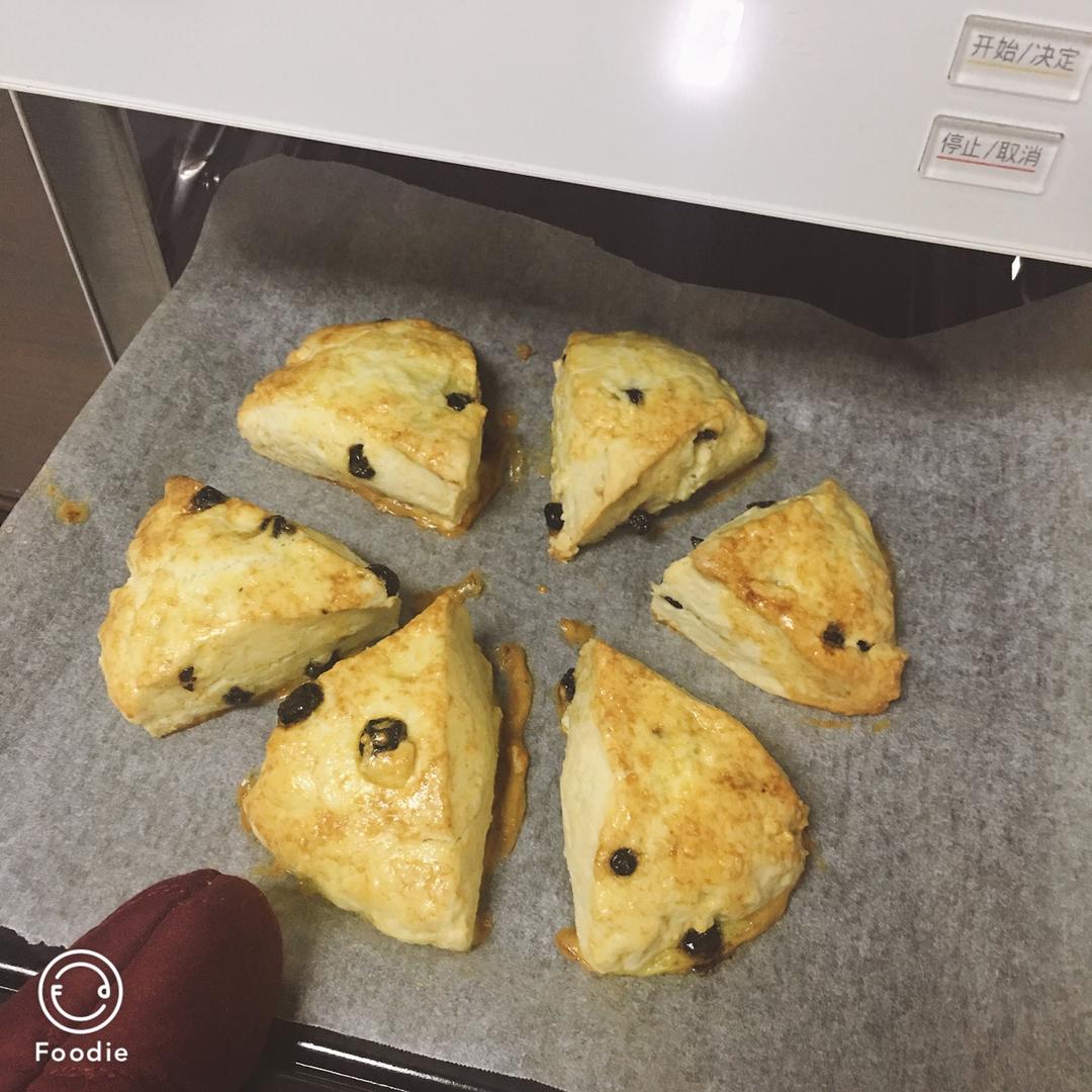 英式葡萄干scone（司康饼）