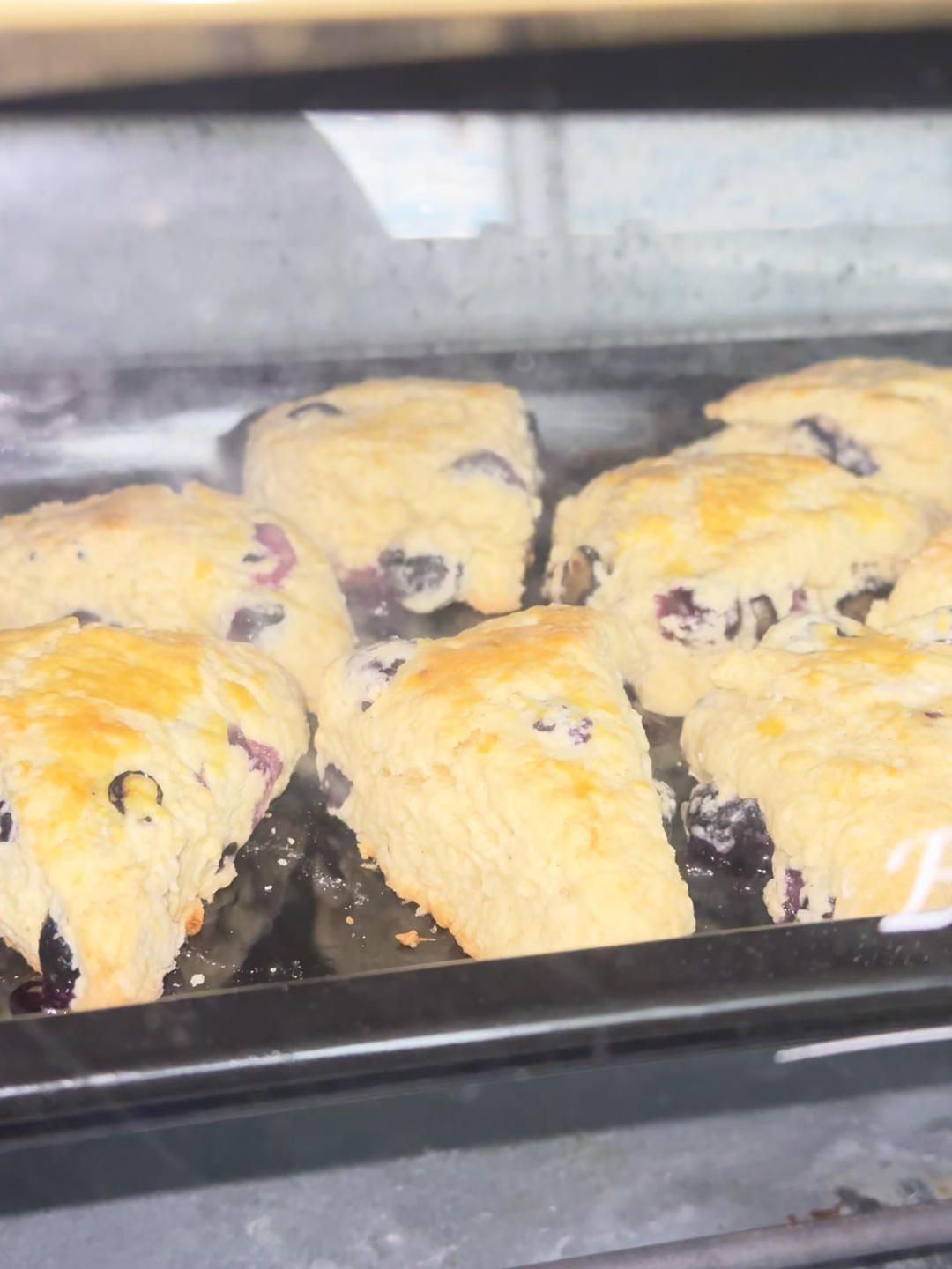 完美裂纹～百分百成功的超好吃奶香司康（禁止搬运）