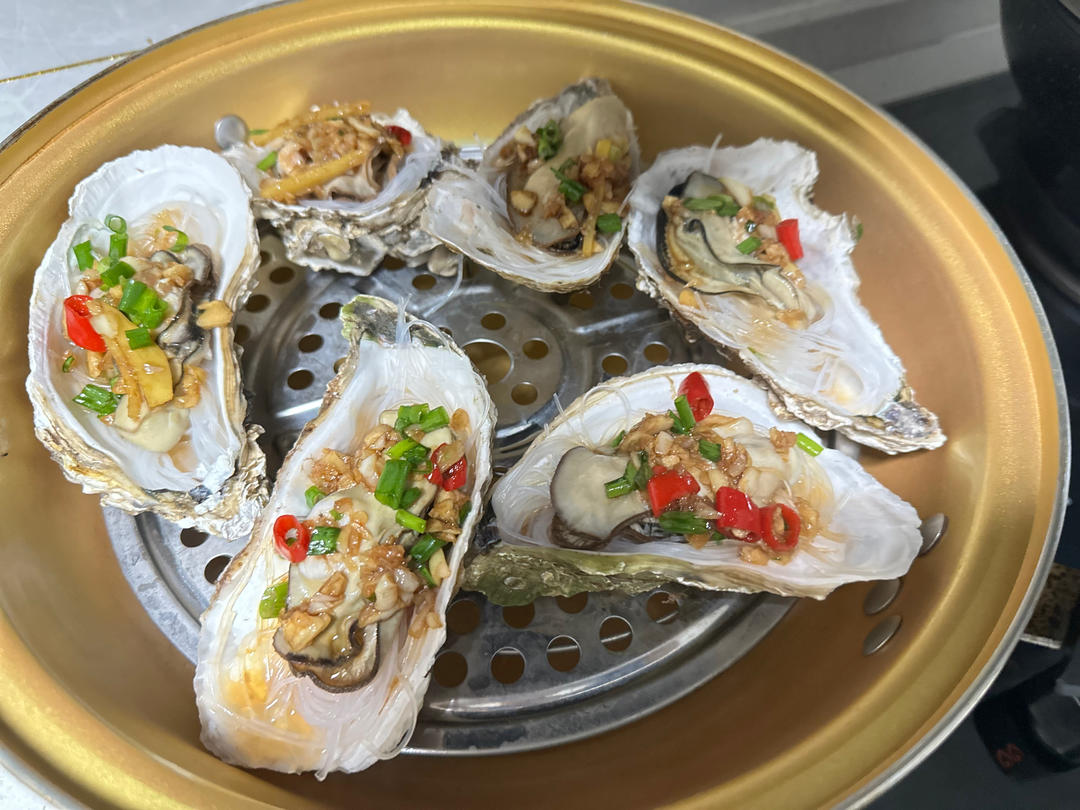 蒜蓉粉丝蒸生蚝
