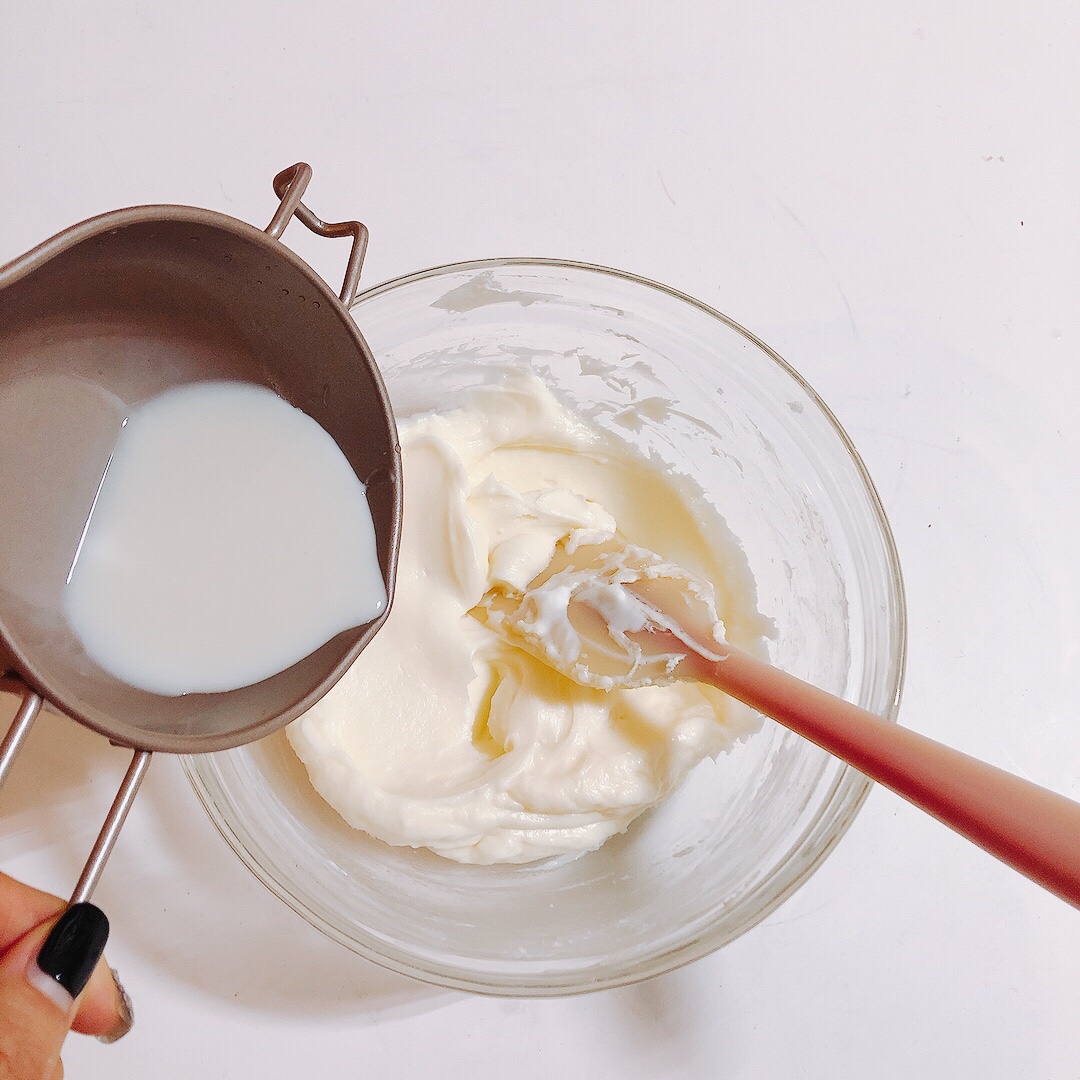 🌸酸奶火龙果纸杯慕斯|春日野餐甜品☀️的做法 步骤6