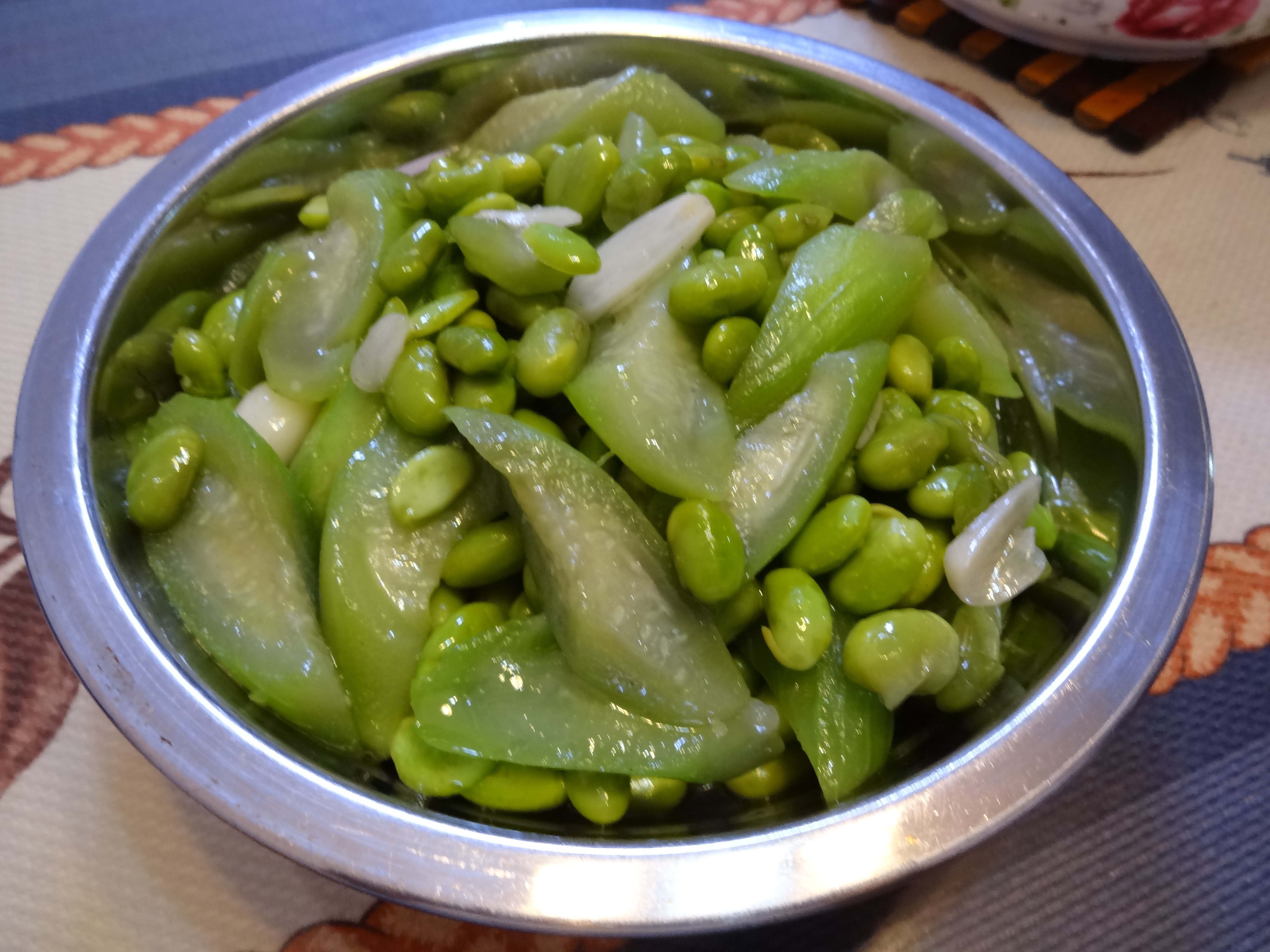 炒毛豆丝瓜