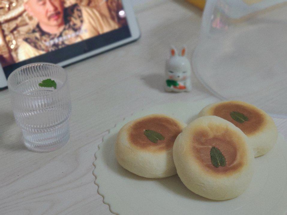 日式抹茶肉松面包