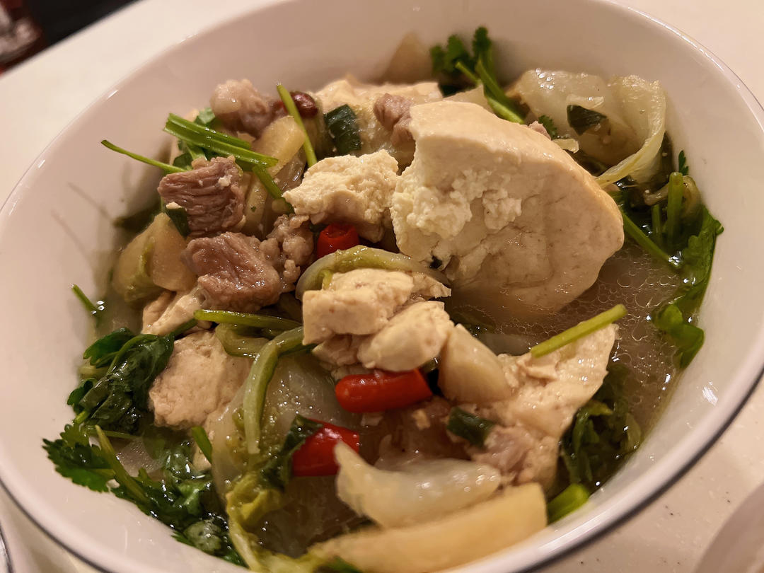 家常白菜炖豆腐（家人最爱这一口）