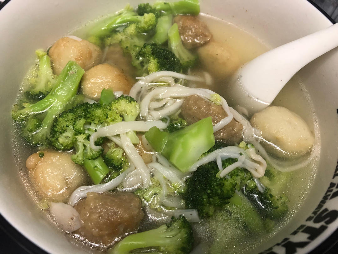 鲜到掉眉毛的时蔬丸子汤🔥丸子Q弹汤汁鲜美