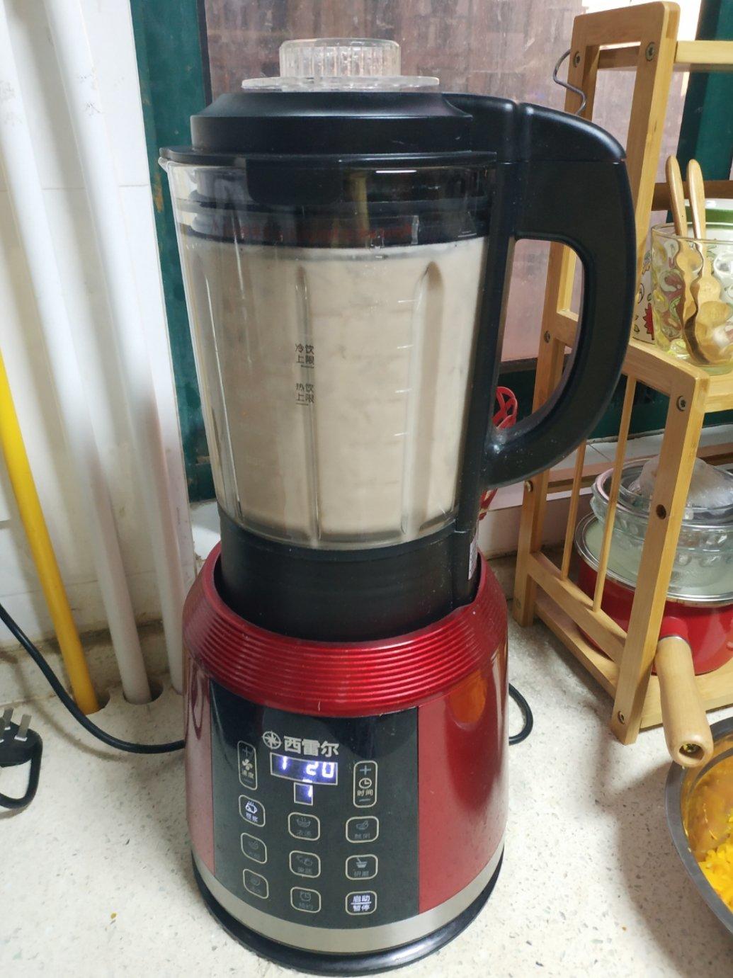 破壁机黑豆豆浆