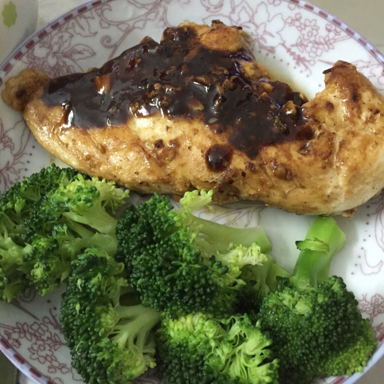 香煎鸡胸肉