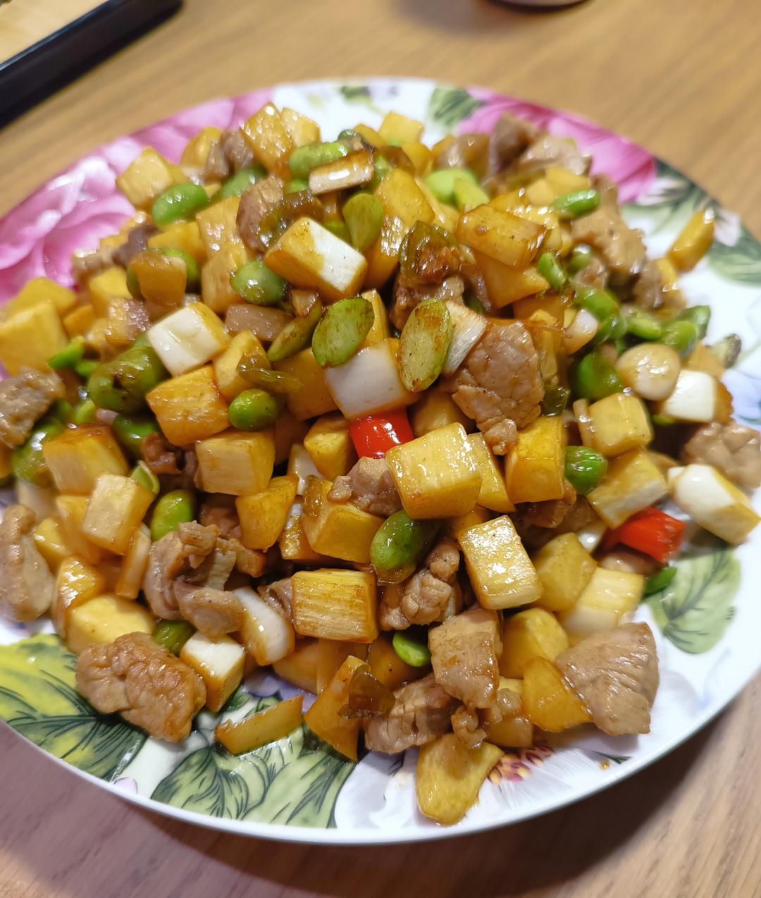 茭白三丁