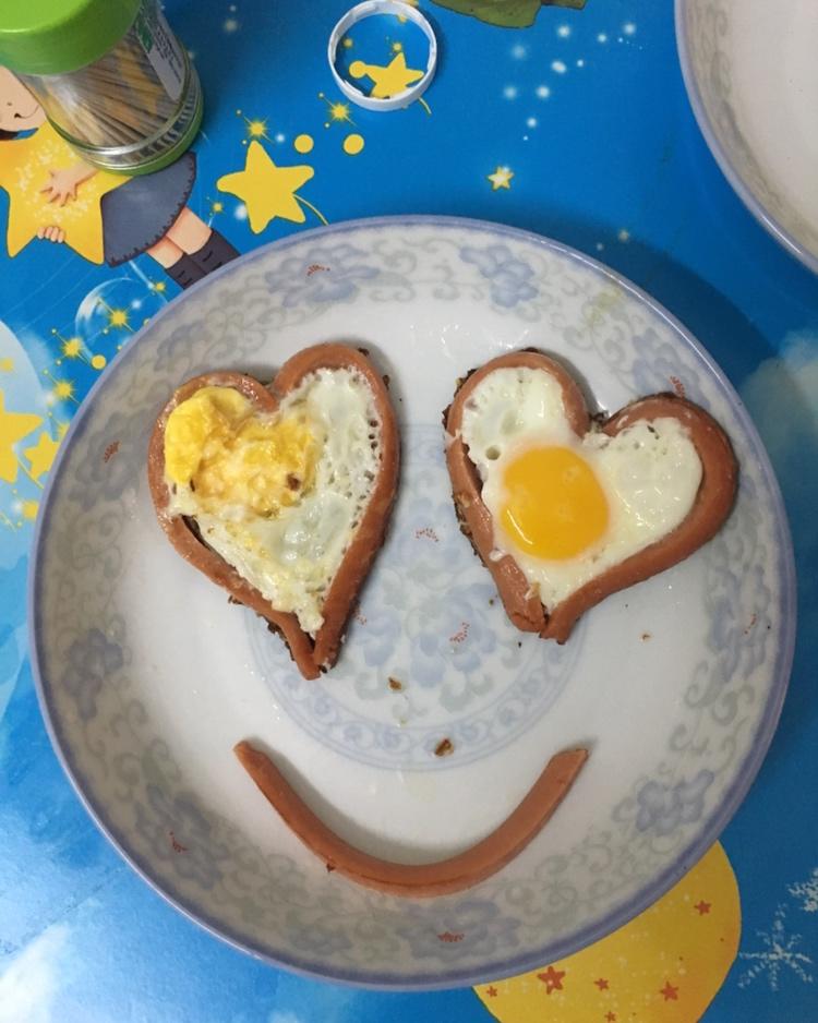 猪头z做的爱心早餐