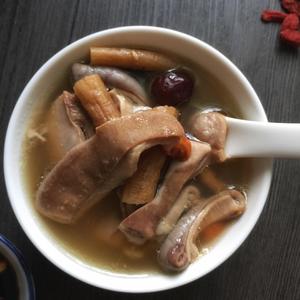 广式老火靓汤-猪肚煲鸡的做法 步骤2