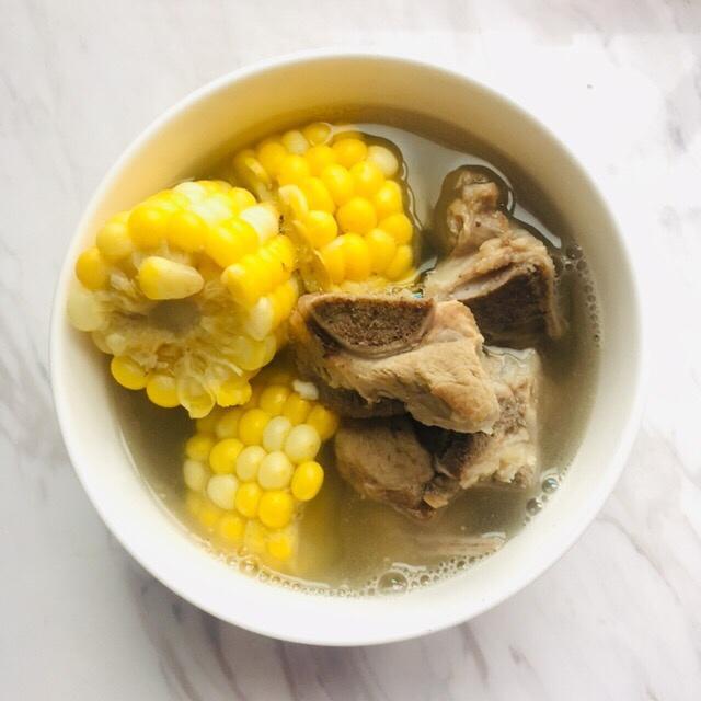 厨师长教你：“玉米排骨汤”的家常做法，营养又美味，先收藏了