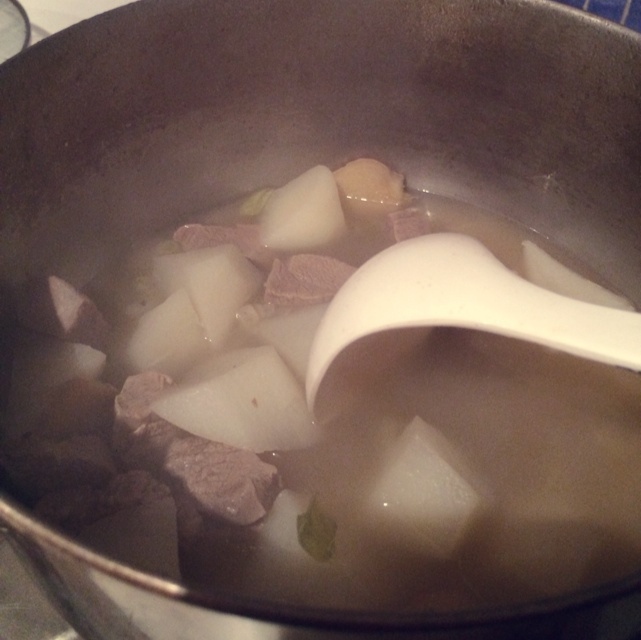 羊肉炖白萝卜