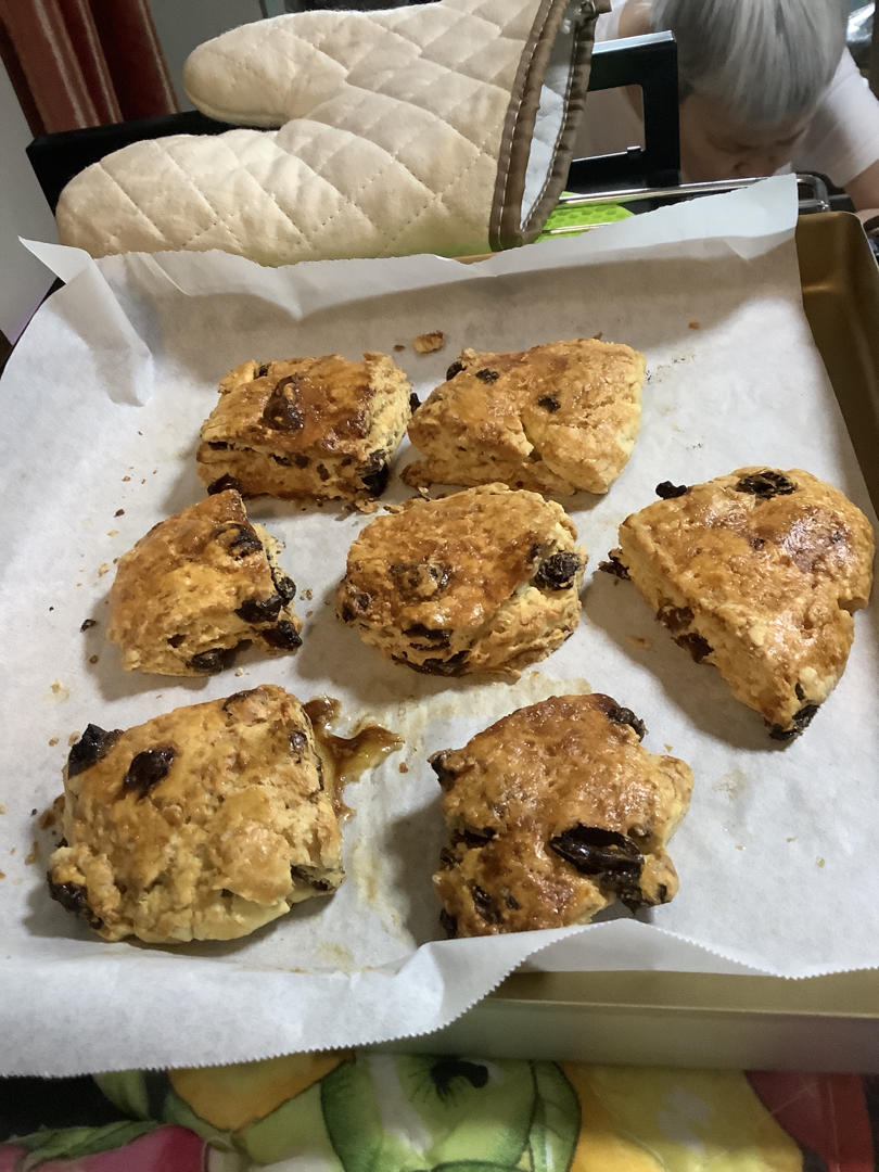 不用醒面，一次成功的葡萄干司康，好吃到爆
