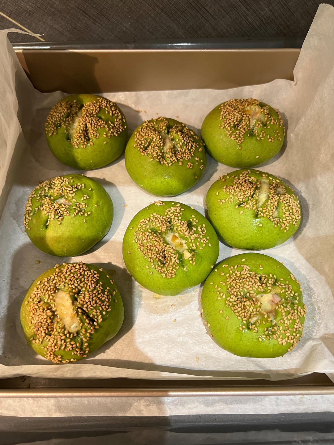 简单健康又好看的菠菜沙拉面包