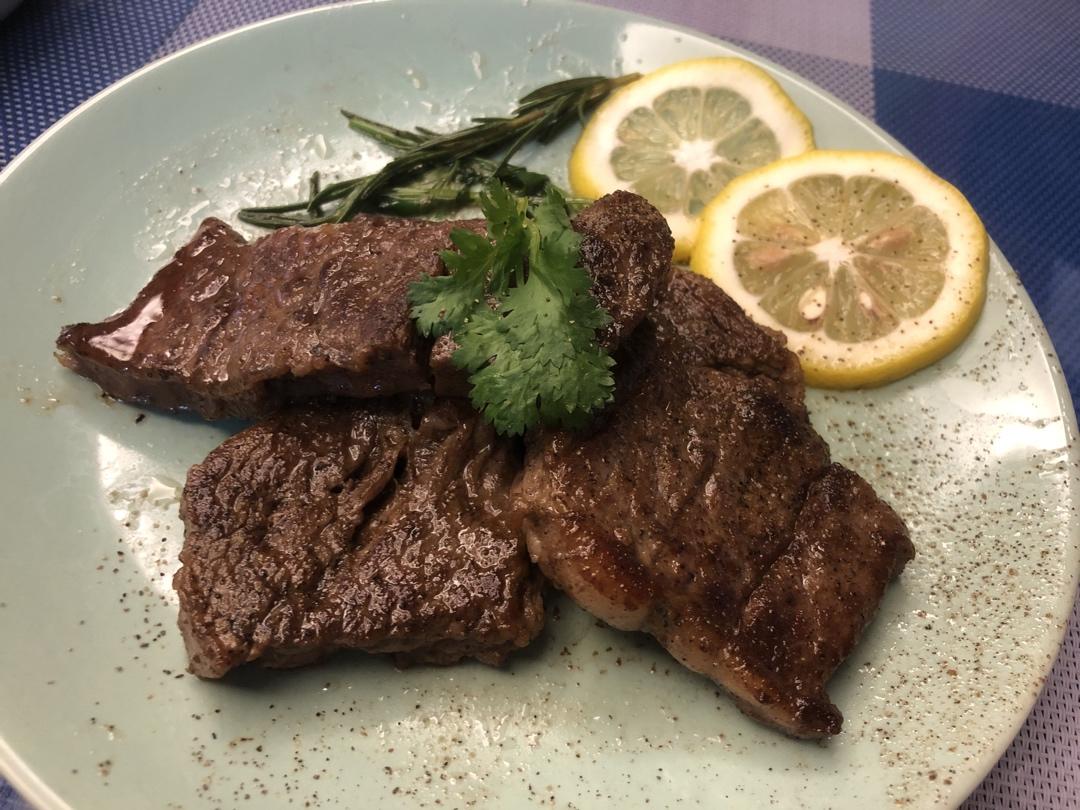 黑椒牛排