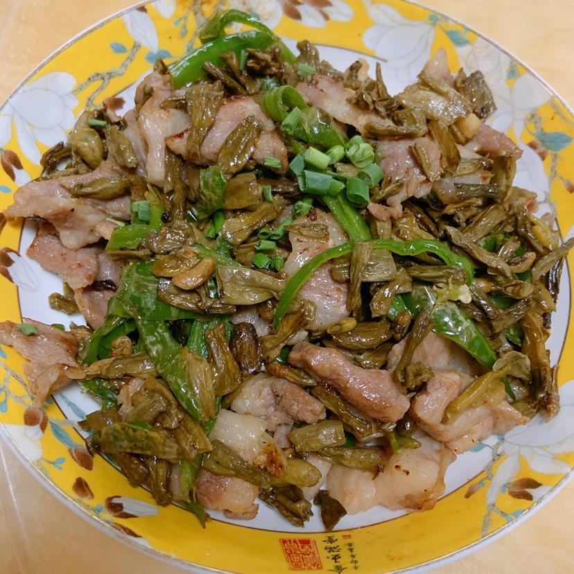 卜豆角炒肉