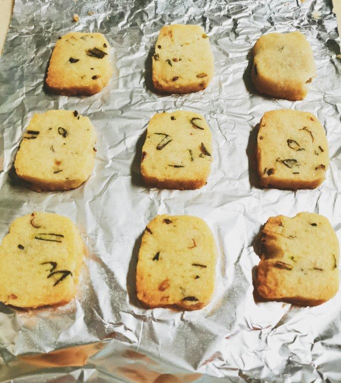 12L小烤箱之#香葱黄油曲奇饼#