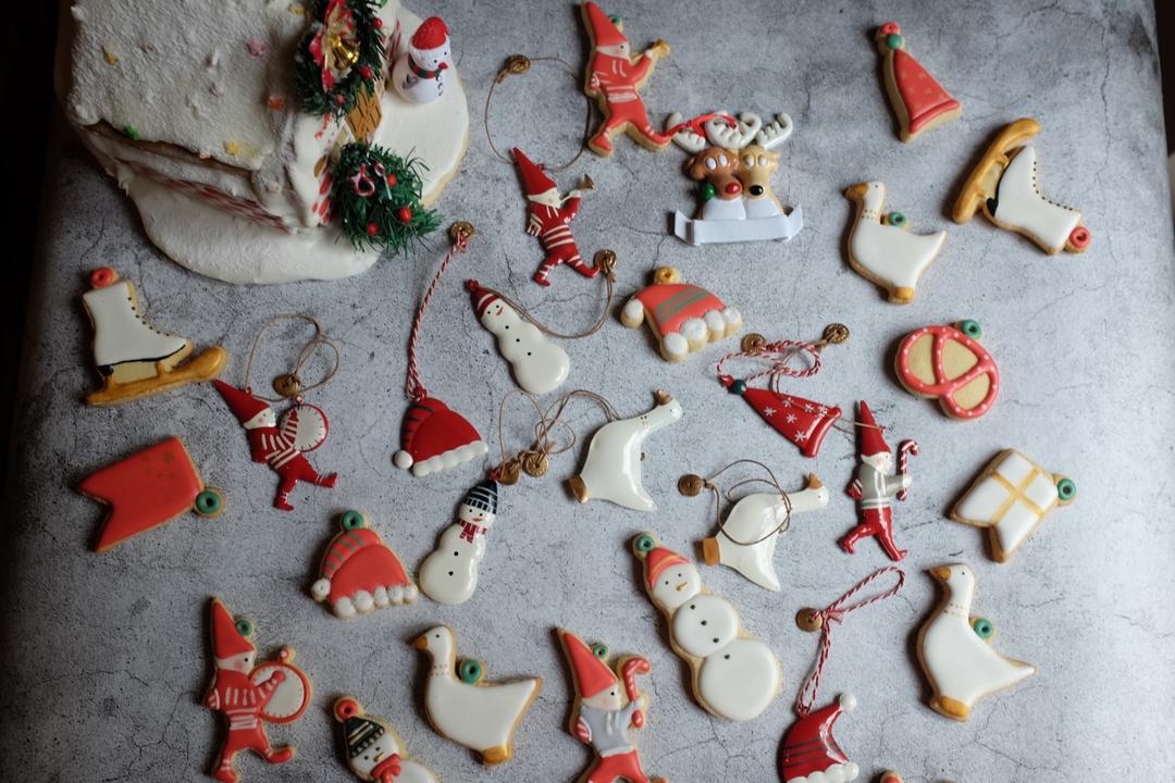 一块走心的婚礼糖霜饼干